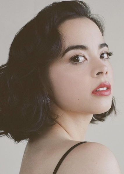 Julia Rehwald photo