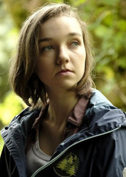 Julia Sarah Stone photo