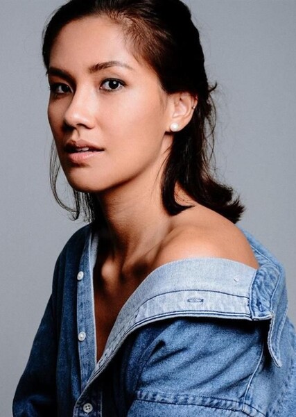 Julia Saubier photo