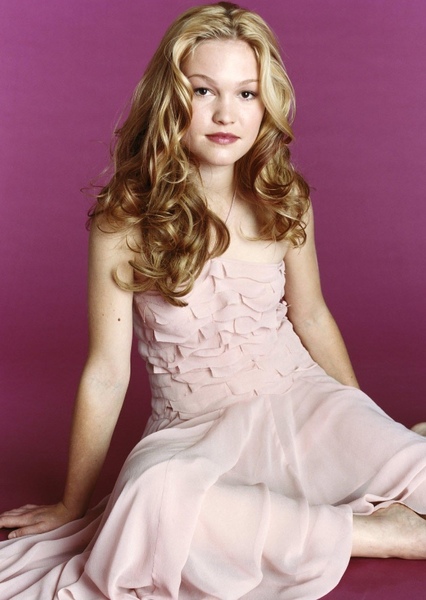 Julia Stiles photo