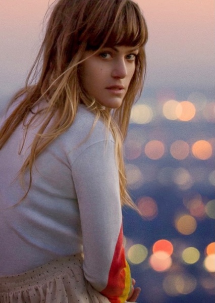 Julia Stone