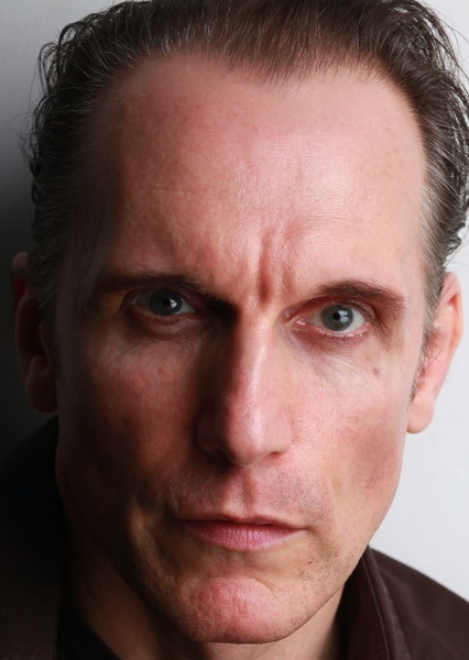 Julian Bleach photo