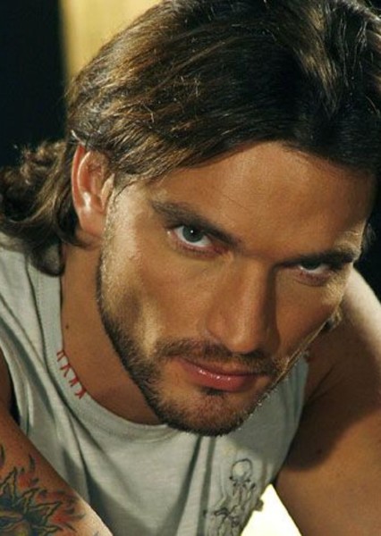 Julián Gil