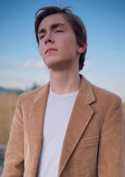 Julian Hilliard photo