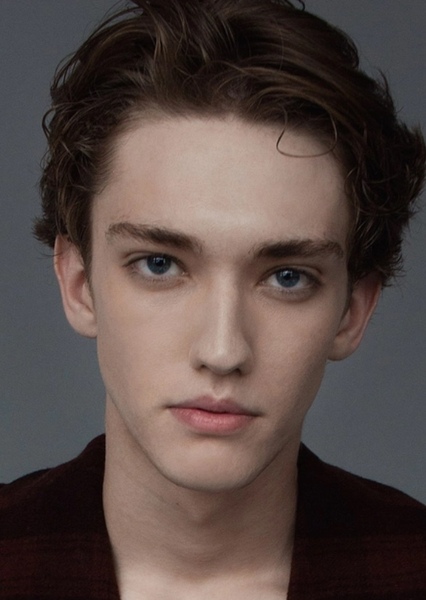 Julian MacKay photo