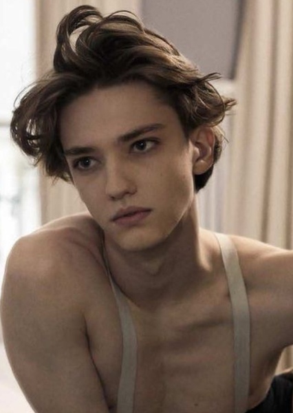 Julian MacKay photo