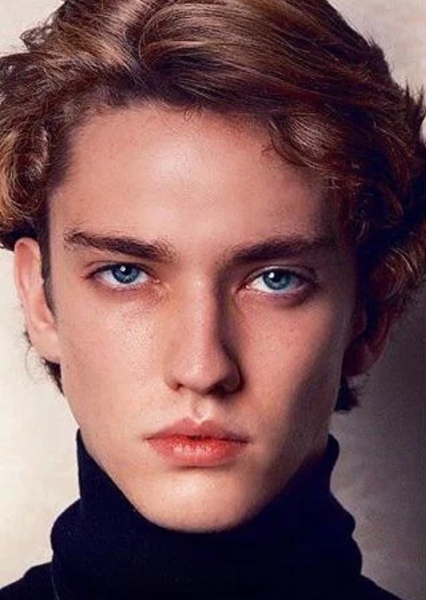 Julian MacKay photo