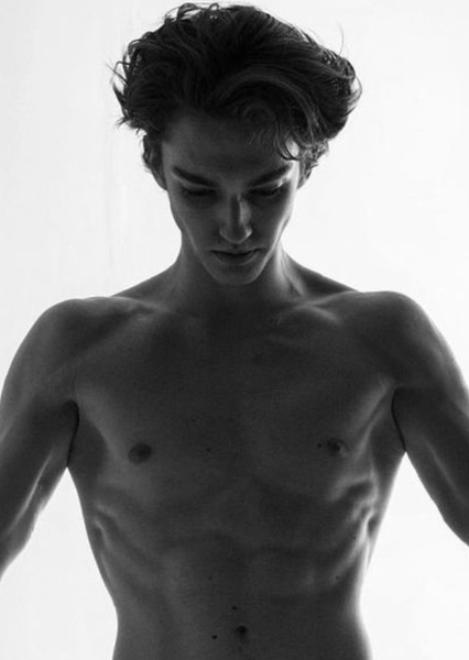 Julian MacKay photo