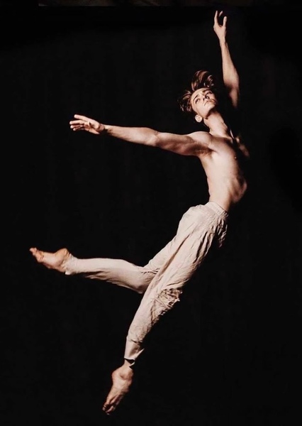 Julian MacKay photo