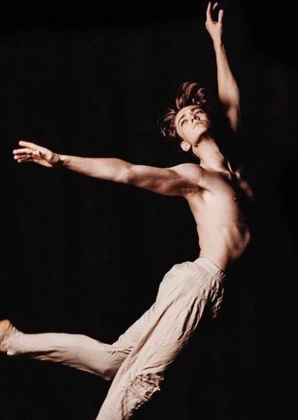 Julian MacKay photo