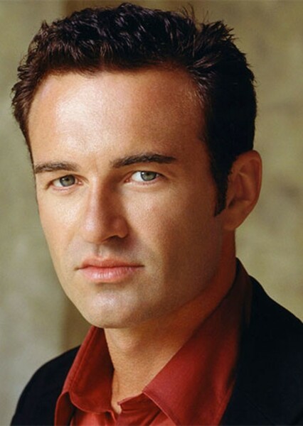 Julian McMahon photo