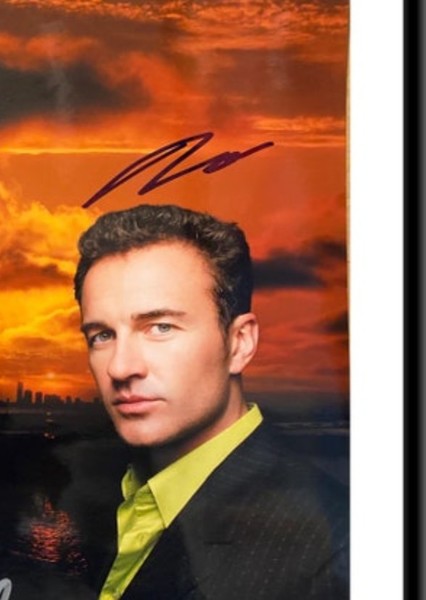 Julian McMahon photo