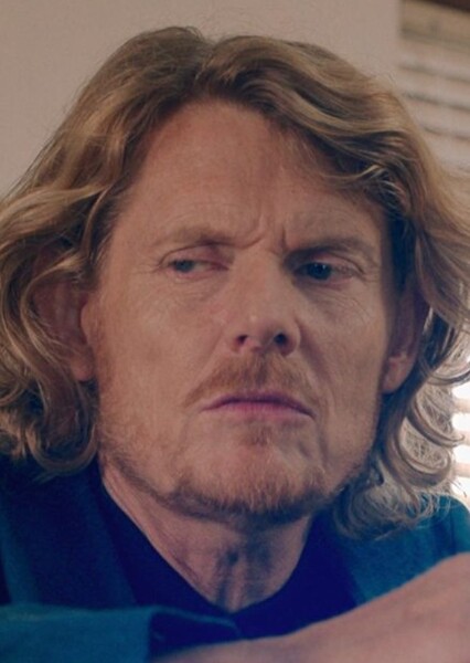 Julian Rhind-Tutt photo