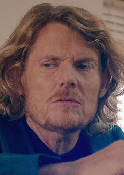Julian Rhind-Tutt photo