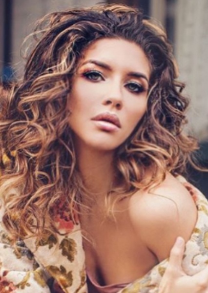 Juliana Harkavy photo