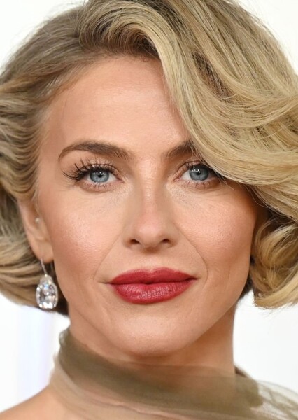 Julianne Hough photo