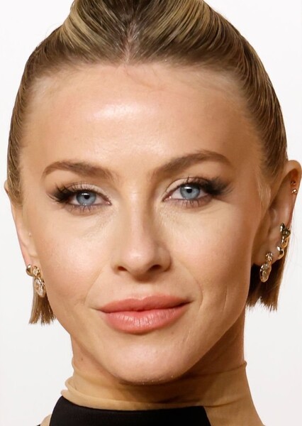 Julianne Hough photo