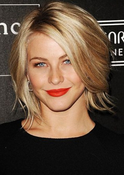 Julianne Hough photo