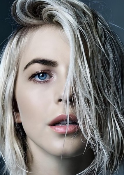 Julianne Hough photo