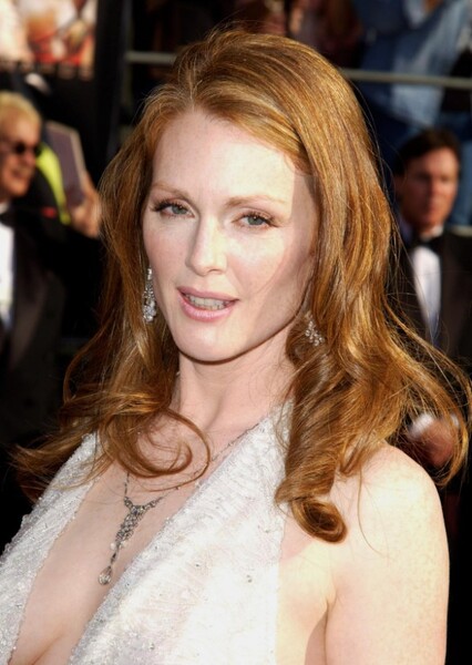 Julianne Moore photo