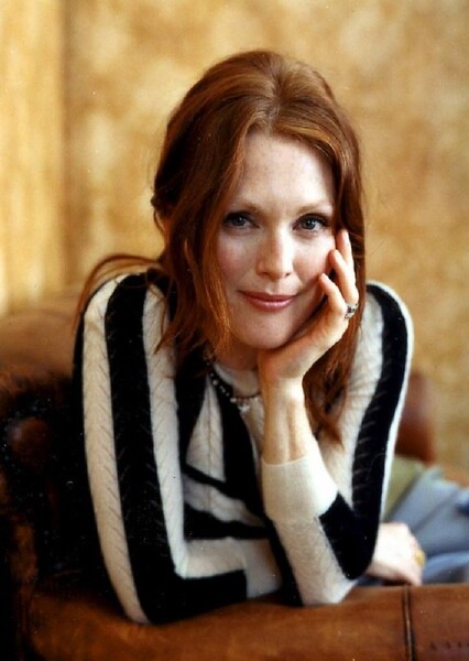 Julianne Moore photo