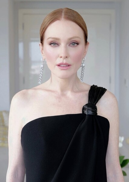 Julianne Moore photo
