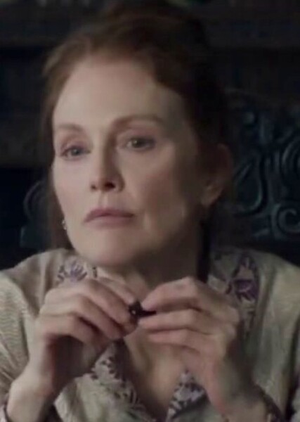 Julianne Moore photo