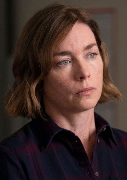 Julianne Nicholson photo