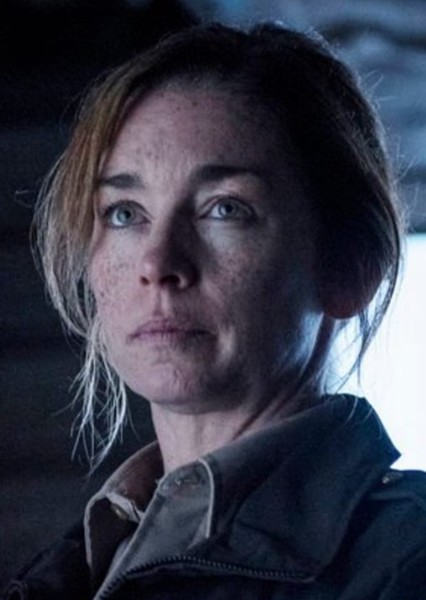 Julianne Nicholson photo