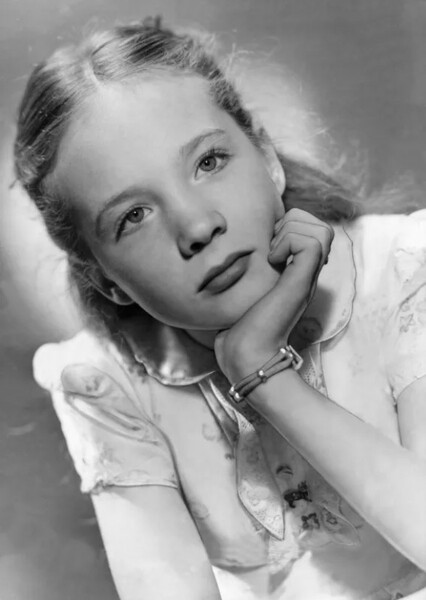Julie Andrews photo