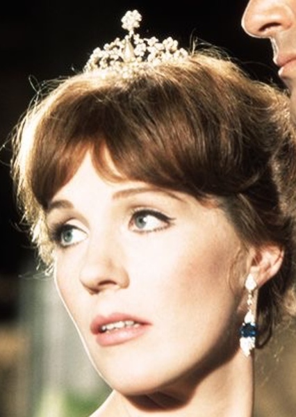 Julie Andrews photo