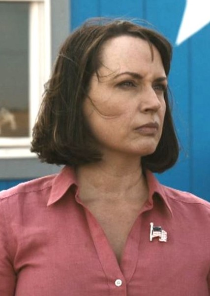 Julie Ann Emery photo