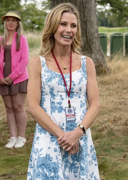 Julie Bowen photo
