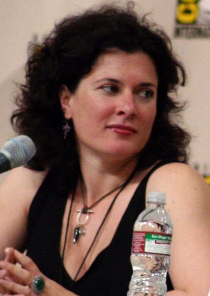 Julie Gardner photo