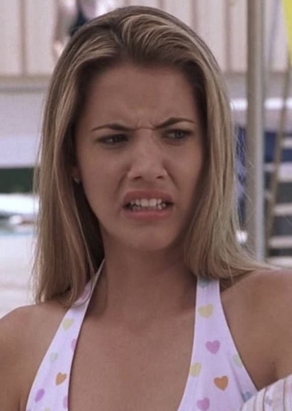 Julie Gonzalo photo