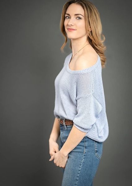 Julie Nolke photo
