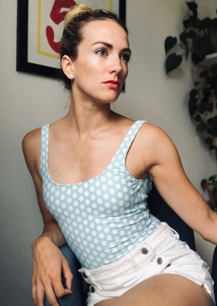 Julie Nolke photo