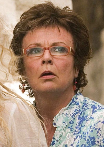 Julie Walters photo