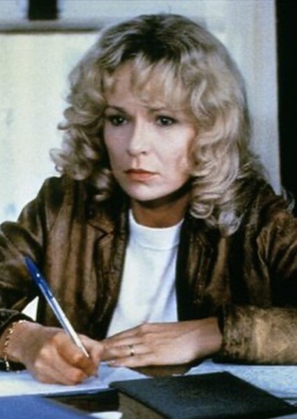Julie Walters photo