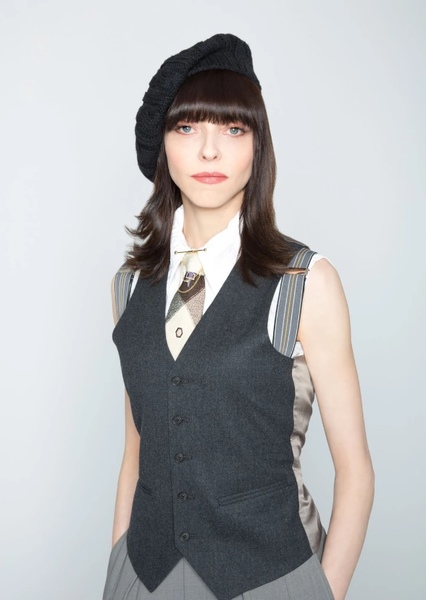 Juliet Landau photo