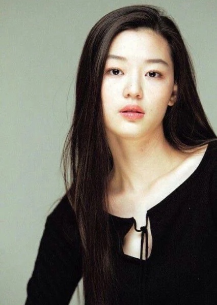 Jun Ji-hyun photo