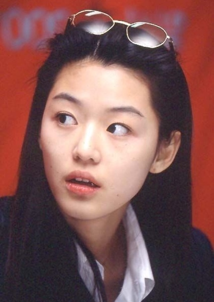 Jun Ji-hyun photo