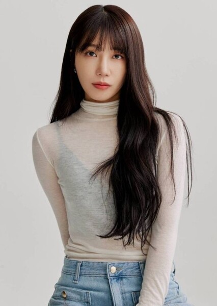 Jung Eun-ji photo