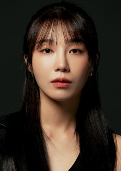 Jung Eun-ji photo