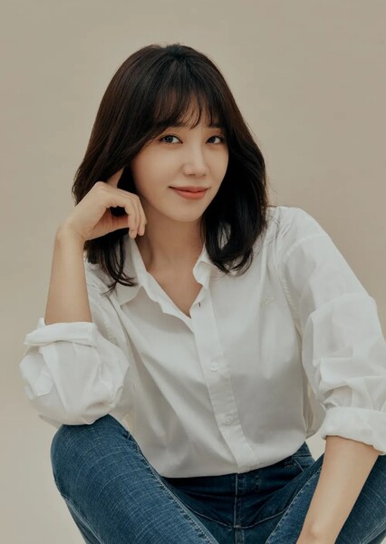 Jung Eun-ji photo