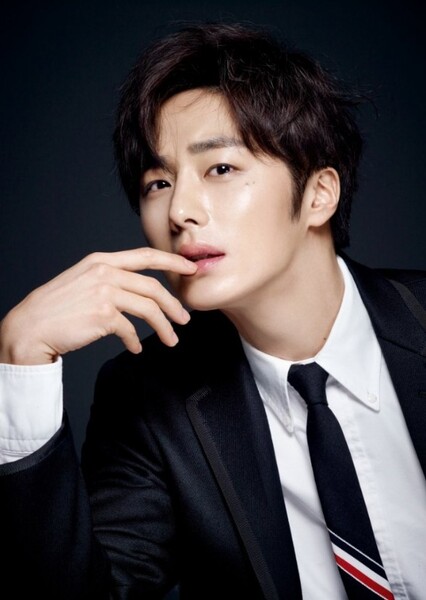 Jung Il-woo photo