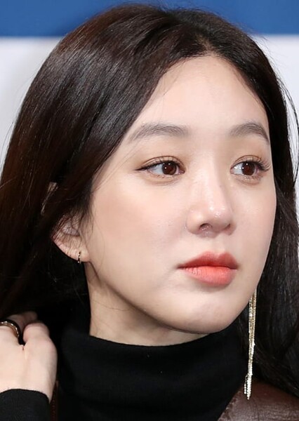 Jung Ryeo-won photo