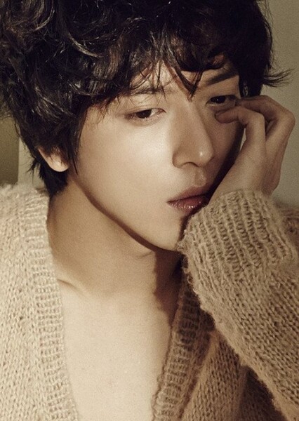 Jung Yong-hwa photo