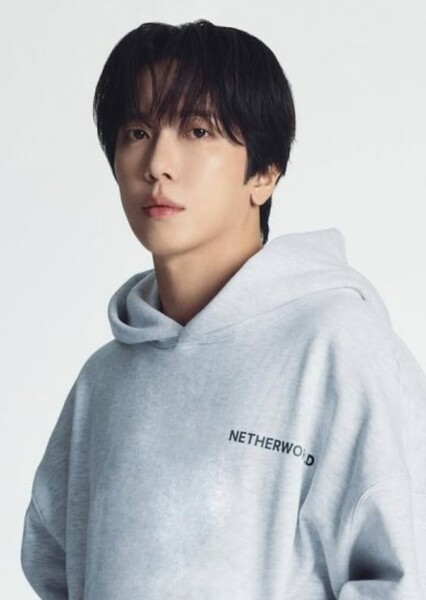 Jung Yong-hwa photo