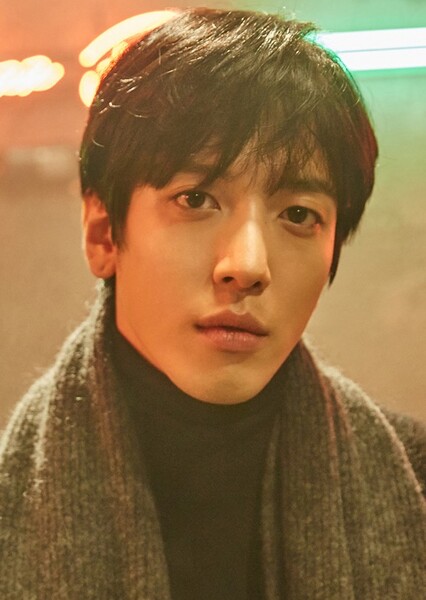 Jung Yong-hwa photo